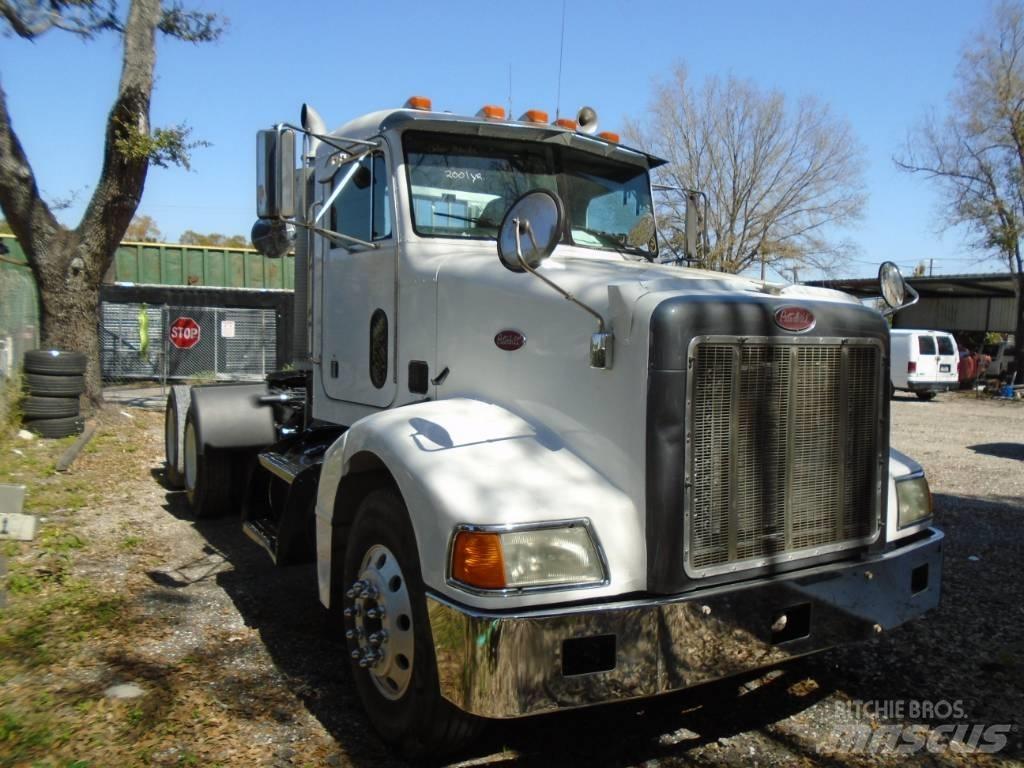 Peterbilt 385 Conventional Trucks / Tractor Trucks