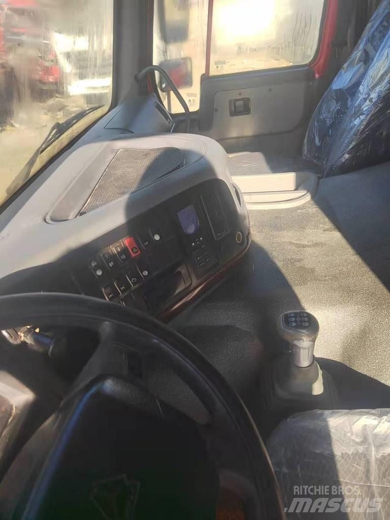 Howo 371 8x4 Dump Trucks