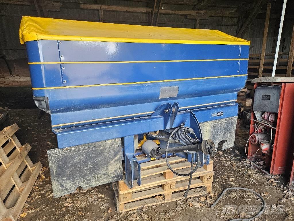 Bogballe M2 Mineral spreaders