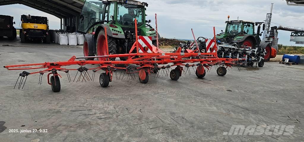 Kuhn GF 7802 Rakes and tedders