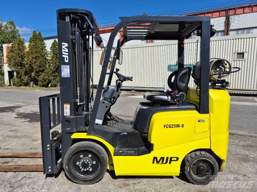  MJP FCG25M-8 Misc Forklifts