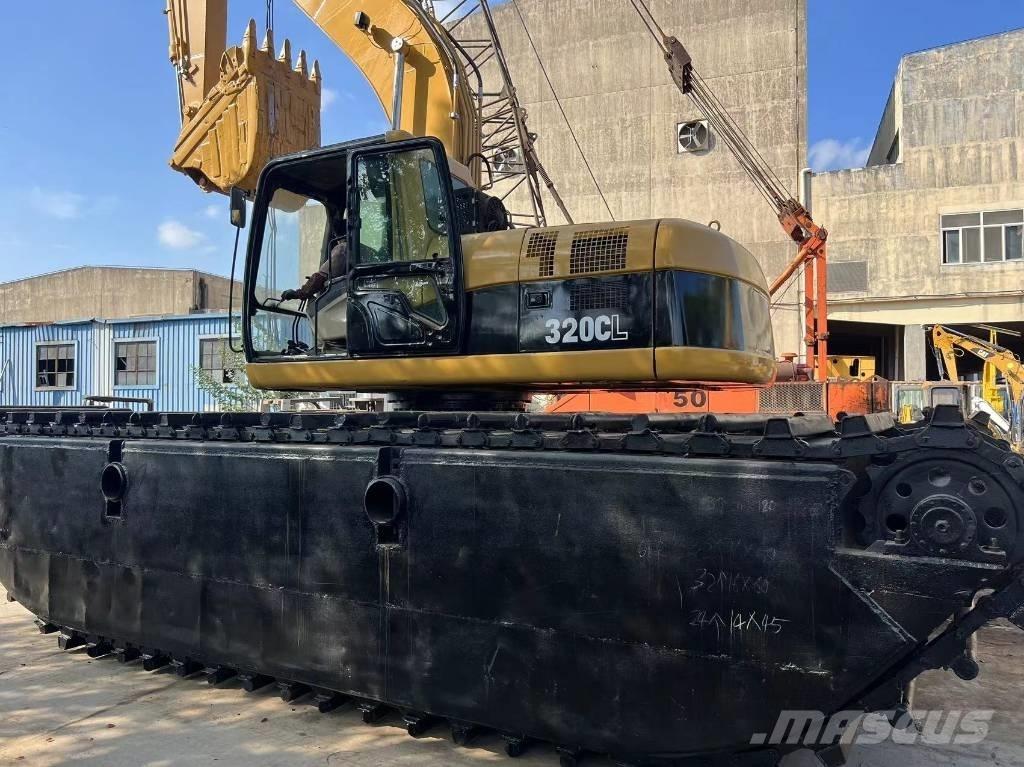 CAT 320 C Amphibious Excavators