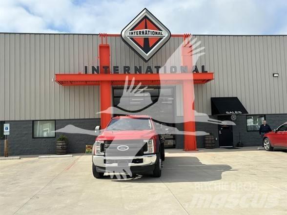 Ford F550 SD Flatbed Trucks