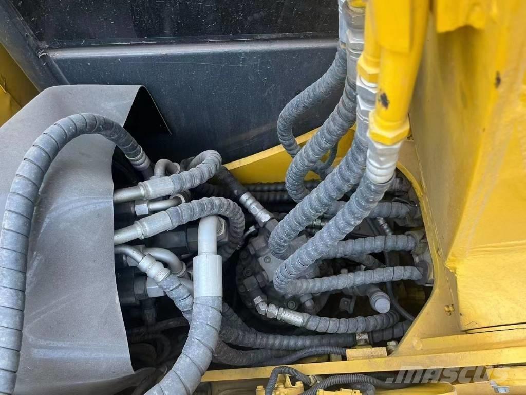 Komatsu PC70-8 Mini excavators  7t - 12t