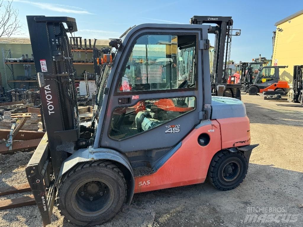 Toyota 40-8FD40N Diesel Forklifts