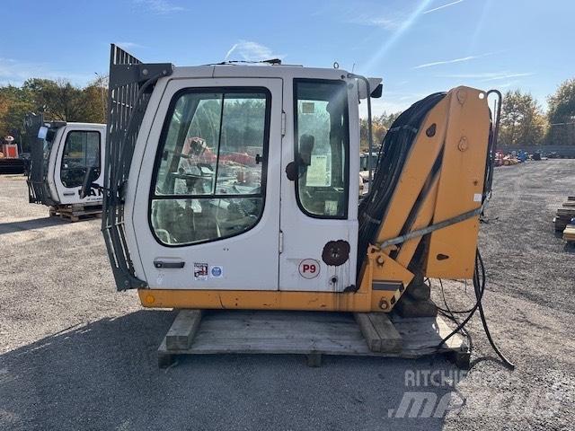 Liebherr A 934 C HD Forestry Cabin