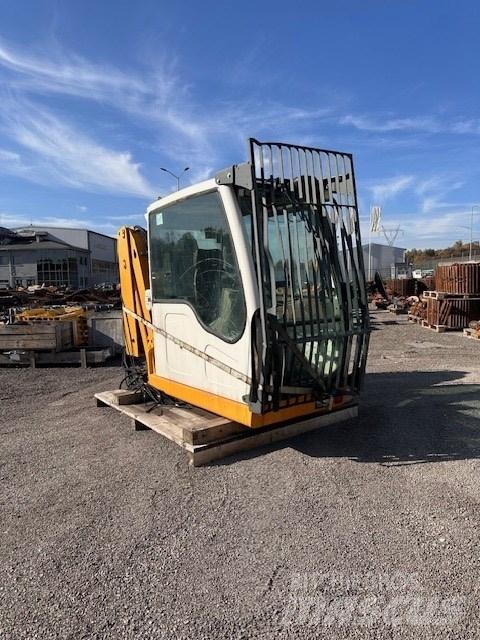 Liebherr A 934 C HD Forestry Cabin