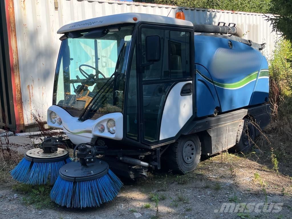 Johnston Compact 25 Sweepers
