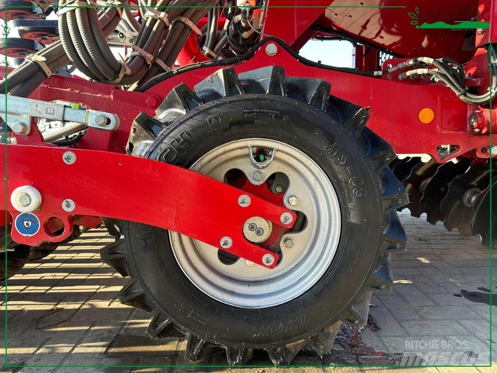 Horsch Pronto 4 DC Farm Drills