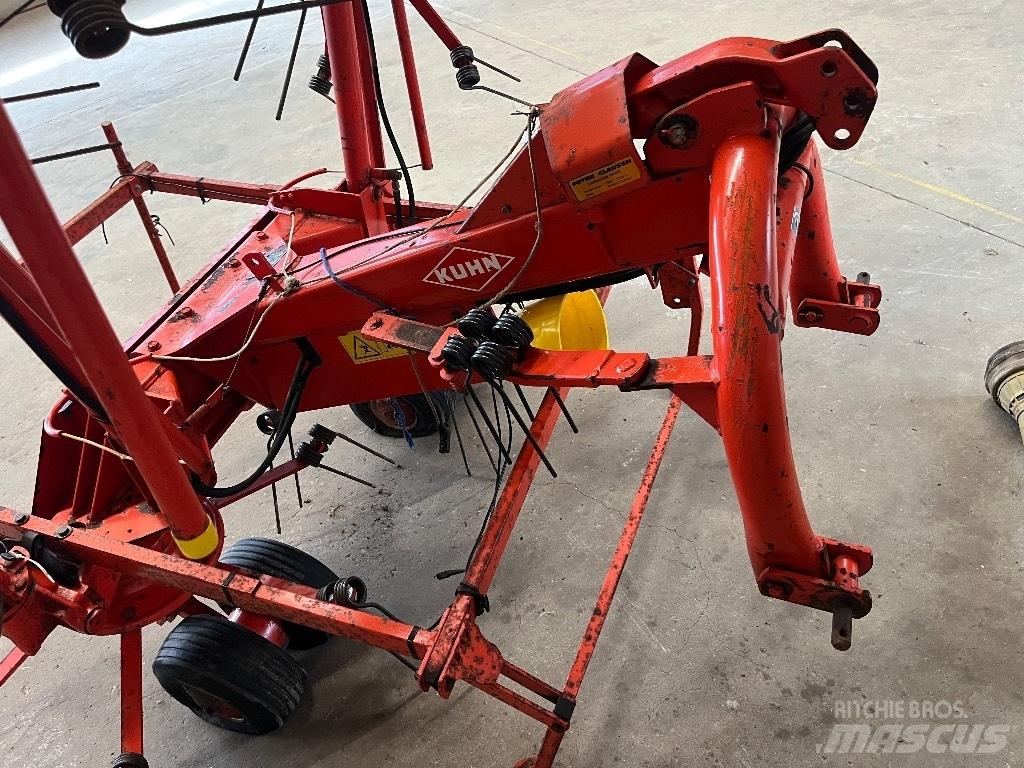 Kuhn 8501 MH Rakes and tedders