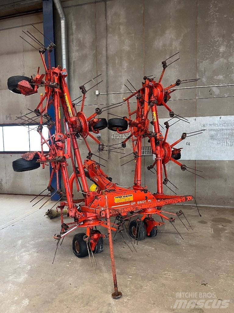 Kuhn 8501 MH Rakes and tedders