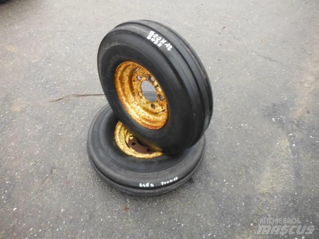 Dunlop 7.00X12 Tires, wheels and rims