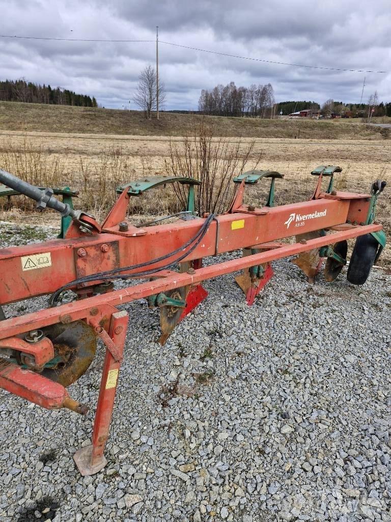 Kverneland ab85-4 Plows