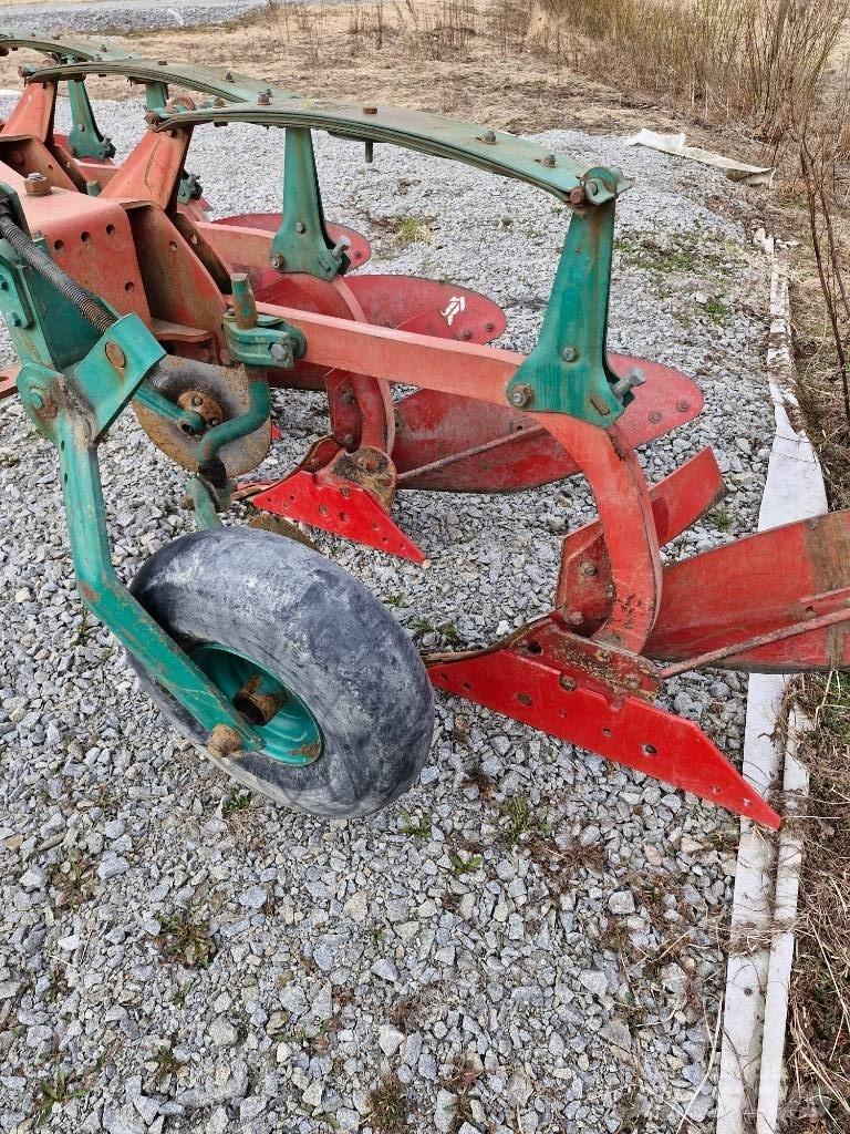 Kverneland ab85-4 Plows