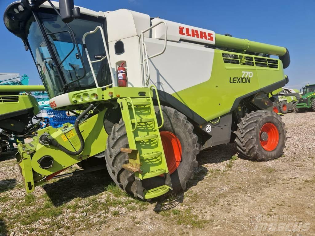 CLAAS Lexion 770 Combine Harvesters