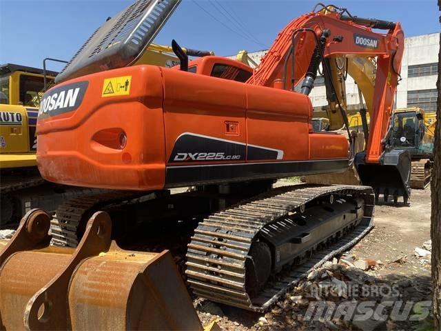 Doosan DX 225 LC Crawler Excavators