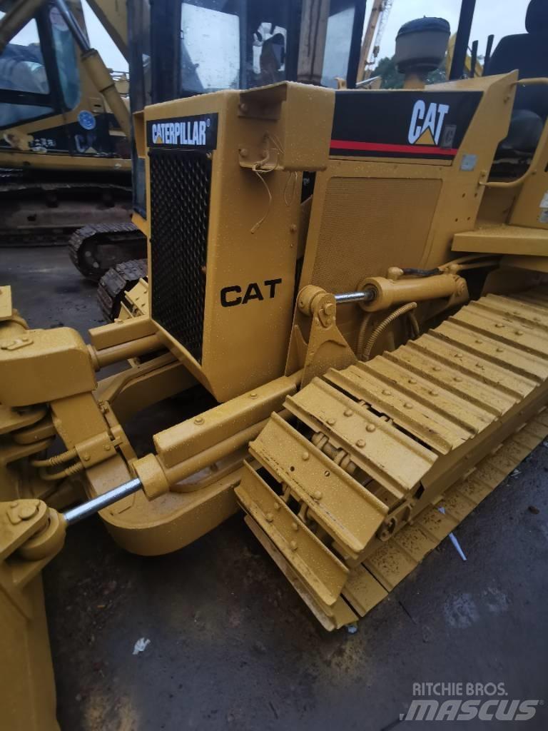 CAT D 3 C Crawler dozers