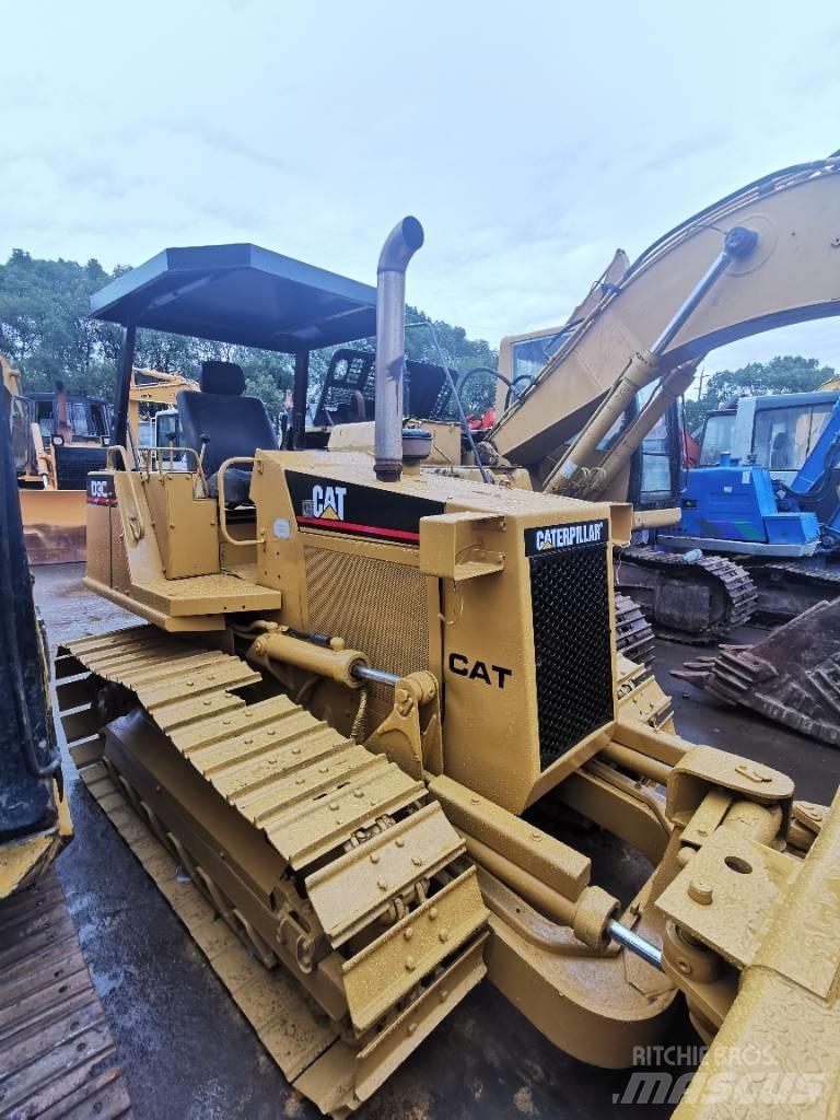 CAT D 3 C Crawler dozers