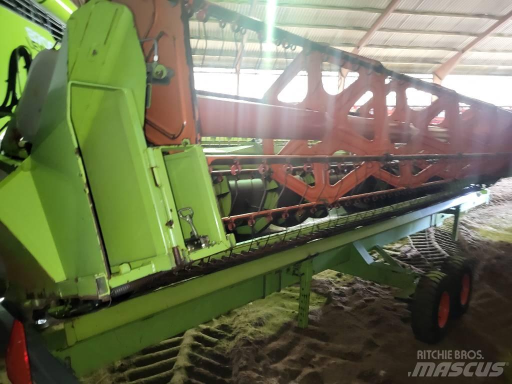 CLAAS S600 Harvester Headers