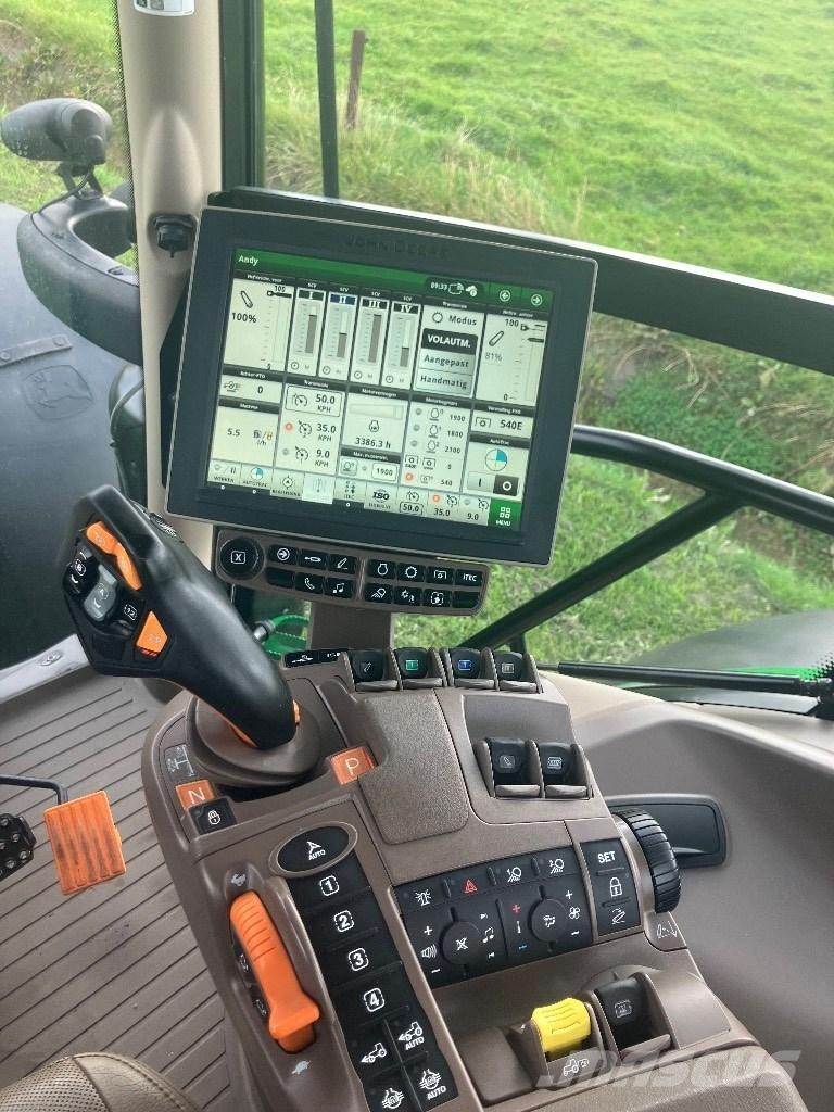 John Deere 6155 R Tractors