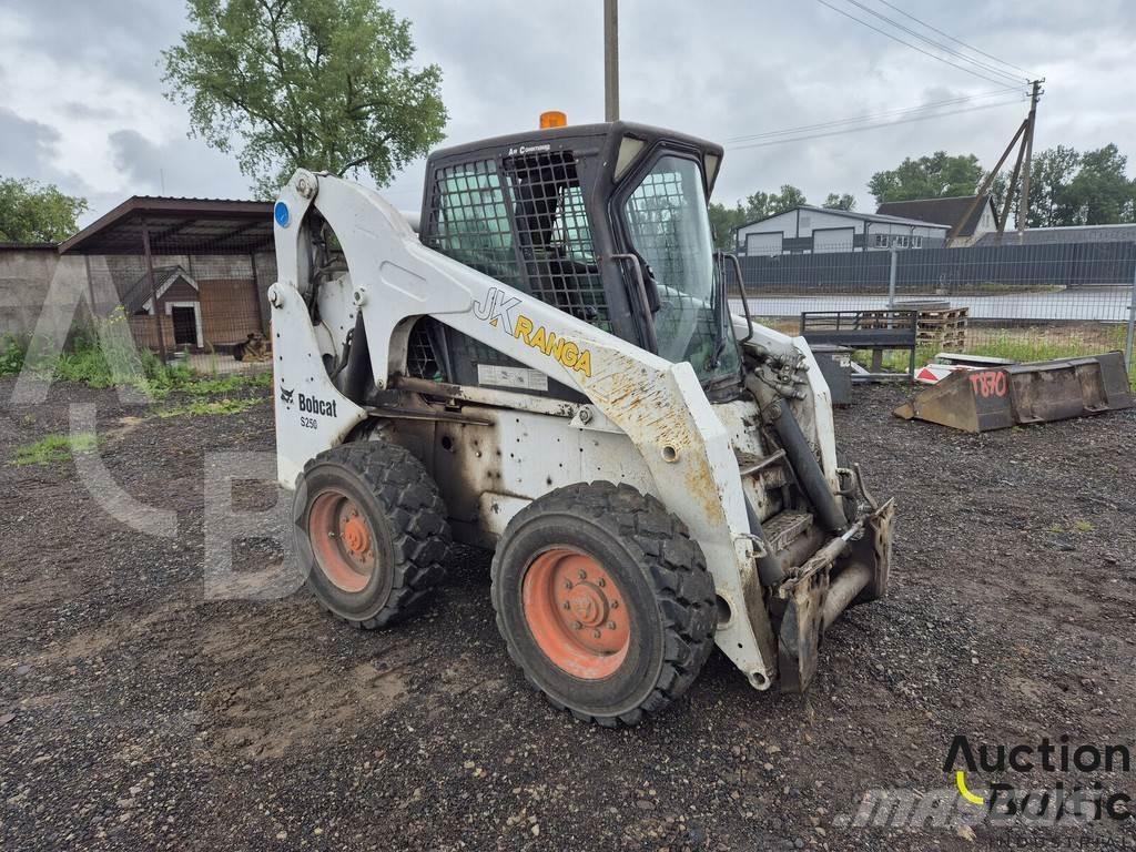 Bobcat S 250 Skid Steer Loaders