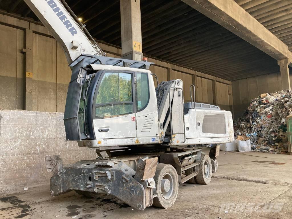 Liebherr LH 30 M Waste / Industry Handlers