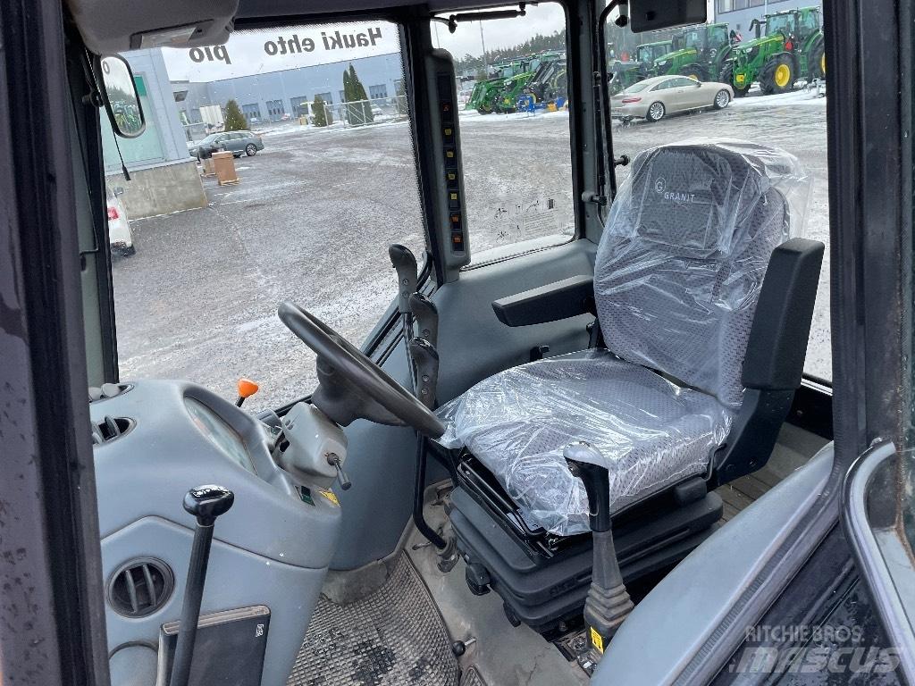 Valtra A 95 Tractors