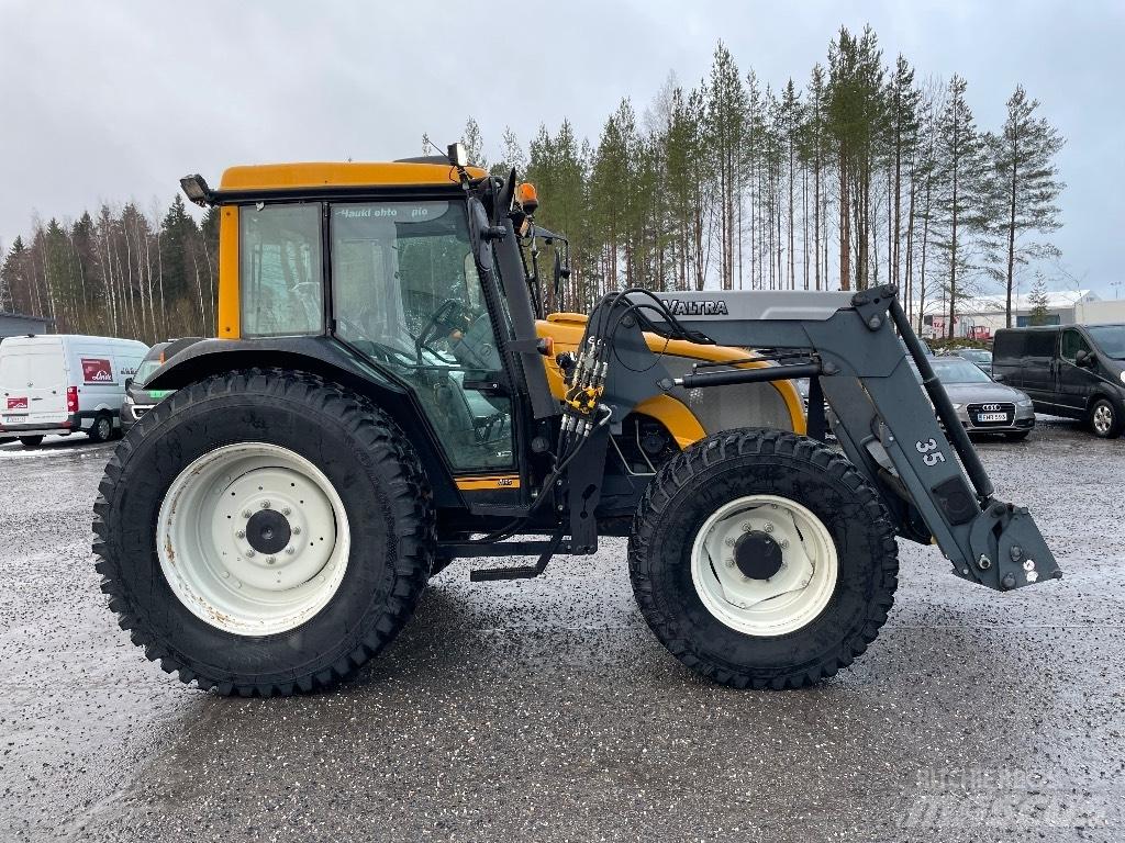 Valtra A 95 Tractors