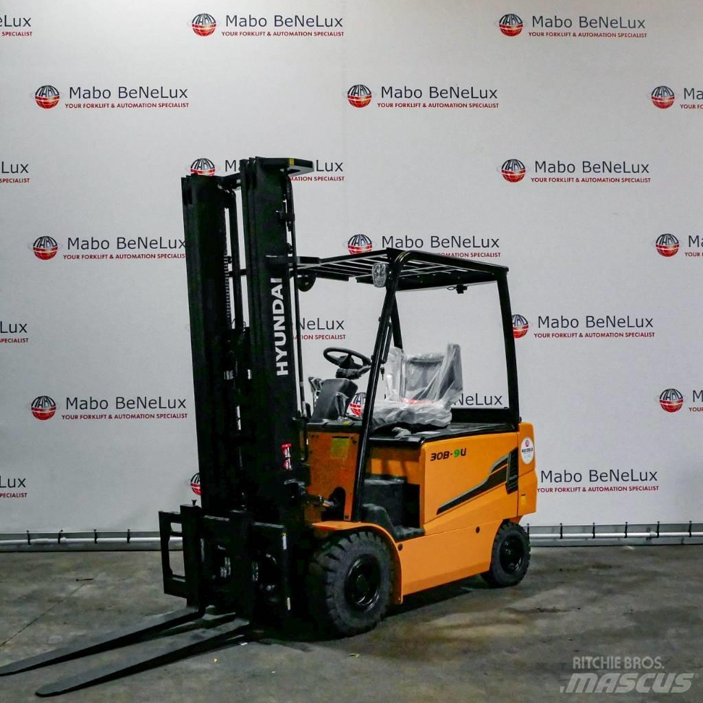 Hyundai 30B-9U Electric Forklifts