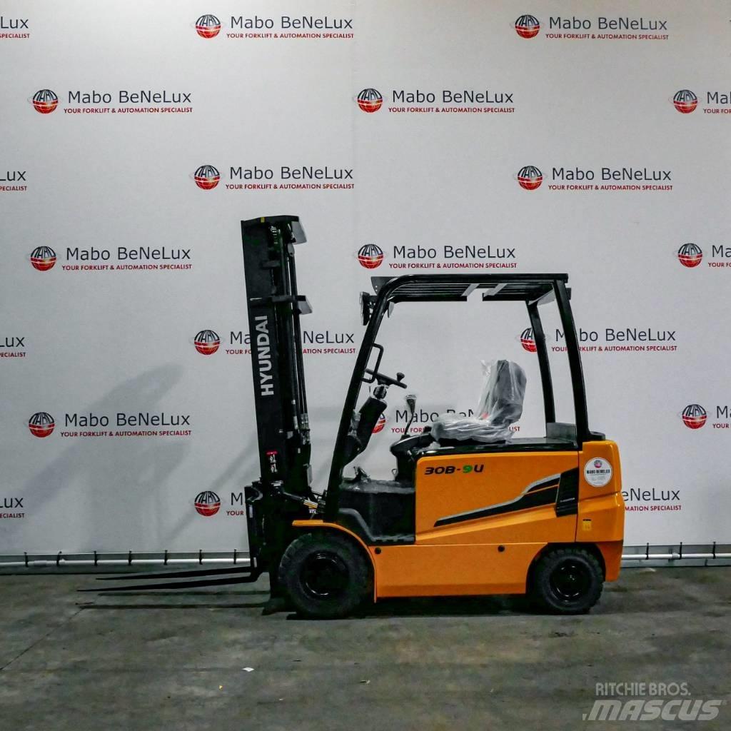 Hyundai 30B-9U Electric Forklifts