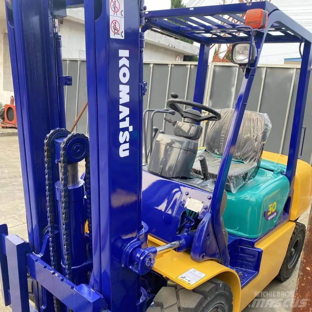 Komatsu FD 30 T-16 Diesel Forklifts