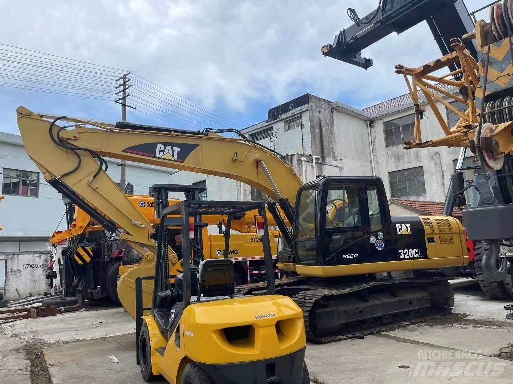 Komatsu FD 30 T-16 Diesel Forklifts