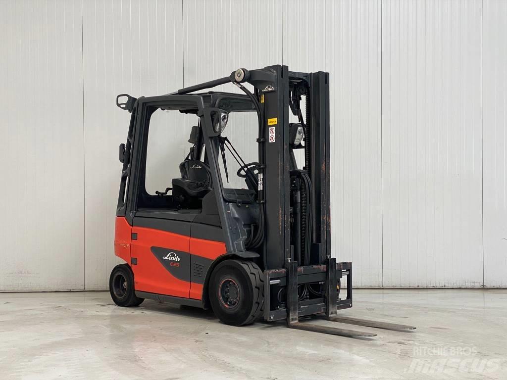 Linde E25-01 Electric Forklifts