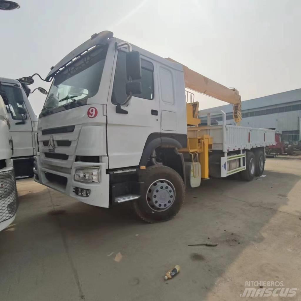Howo 371 6x4 Boom / Crane / Bucket Trucks