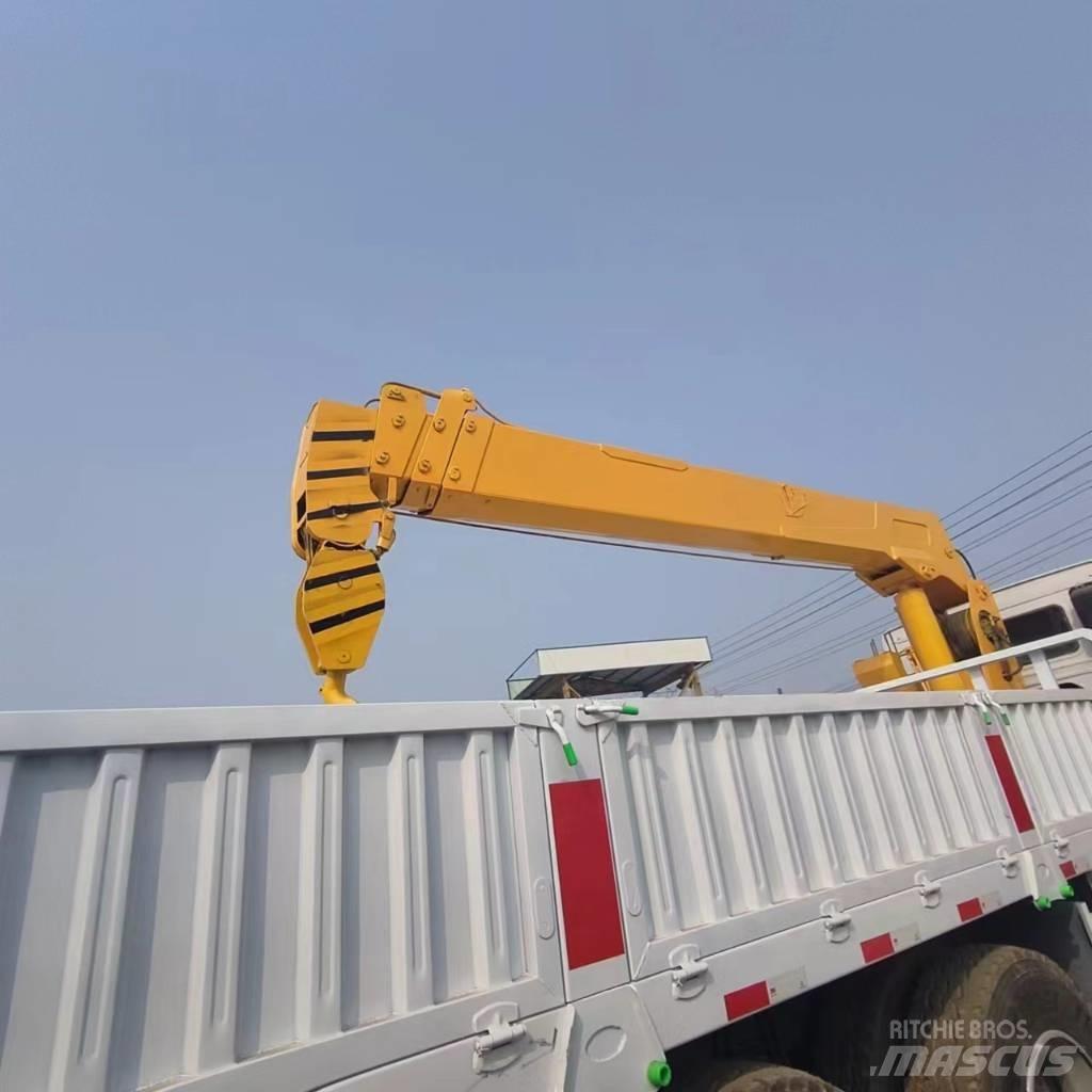 Howo 371 6x4 Boom / Crane / Bucket Trucks