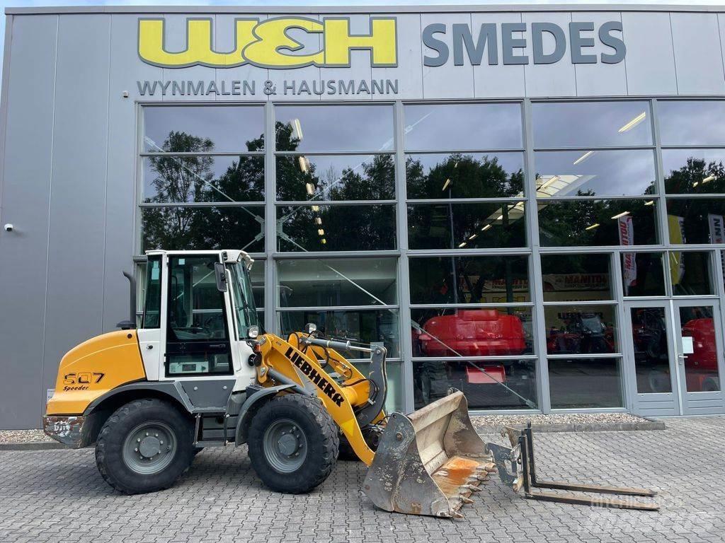 Liebherr L507 Wheeled Excavators