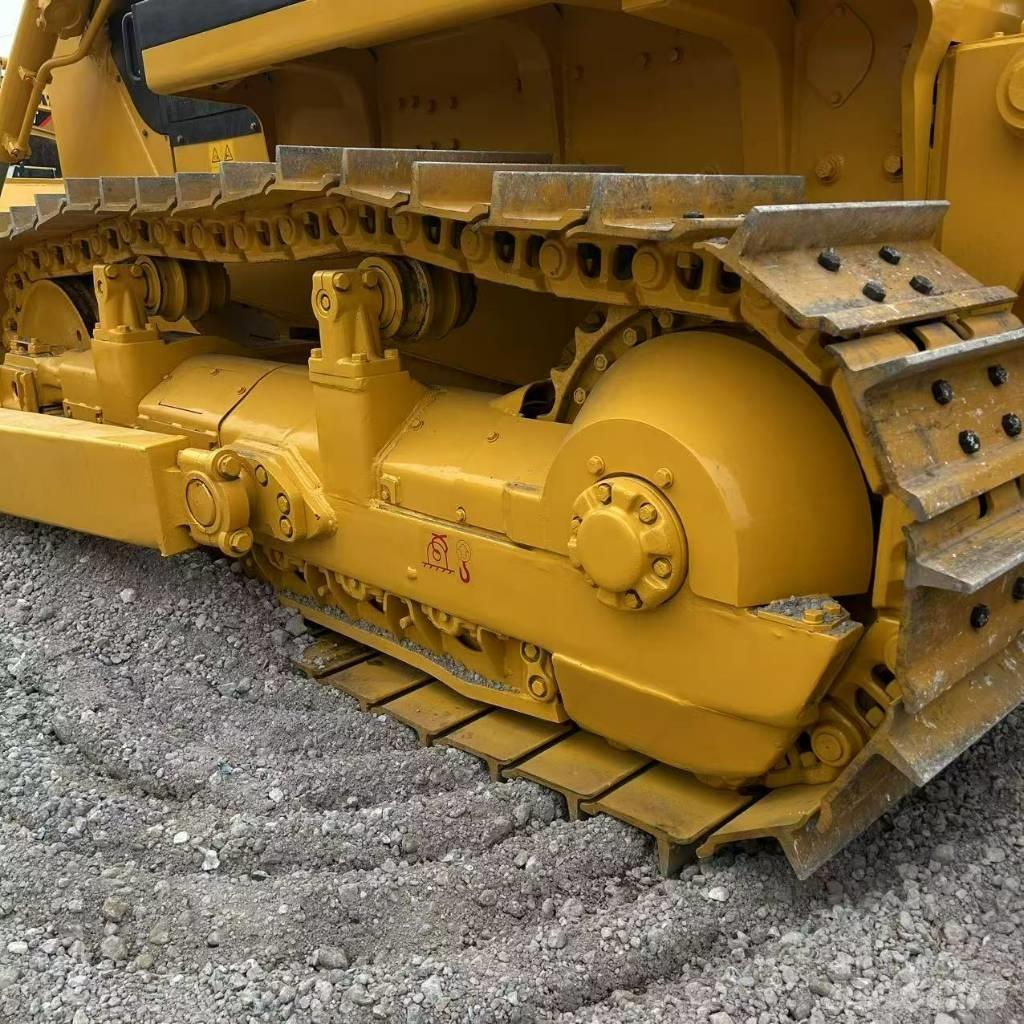 Shantui SD 22 Crawler dozers