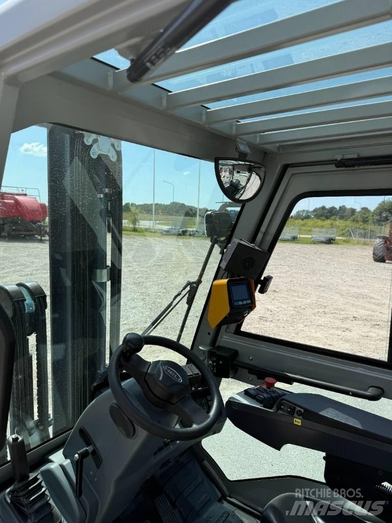 Heli 25 Electric Forklifts