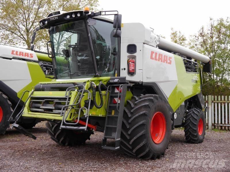 CLAAS TRION 660 Combine Harvesters