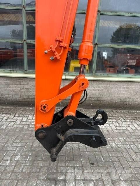 Hitachi ZX 135 US Crawler Excavators