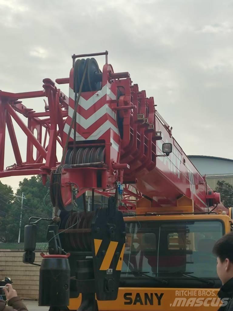 Sany STC 750 Hoists and Material Elevators