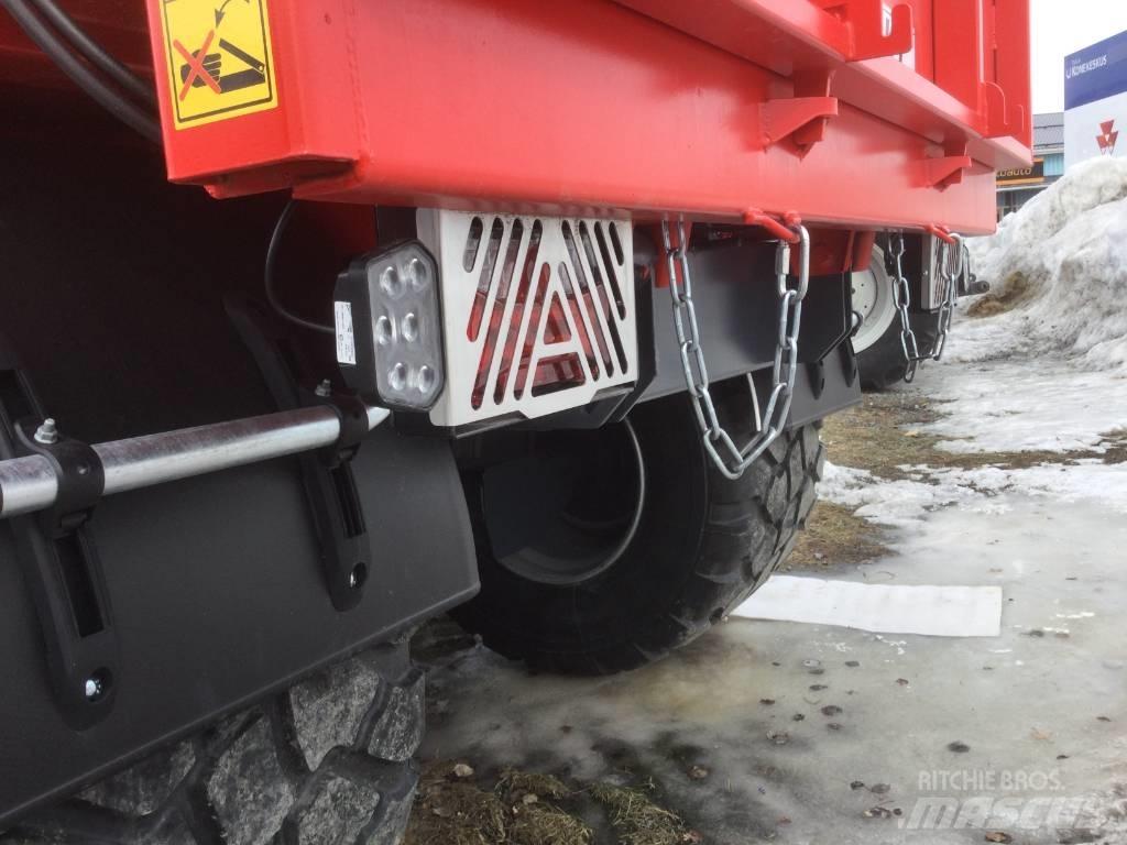 Rysky 200 HARD Tip Trailers