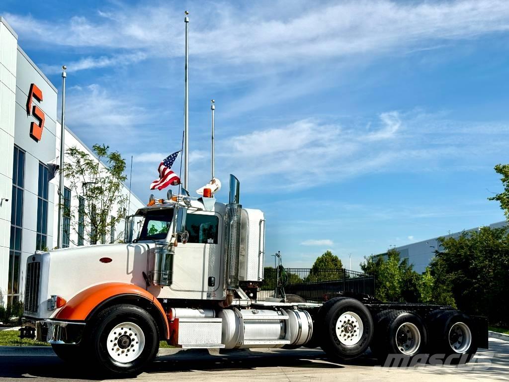 Peterbilt 367 Conventional Trucks / Tractor Trucks