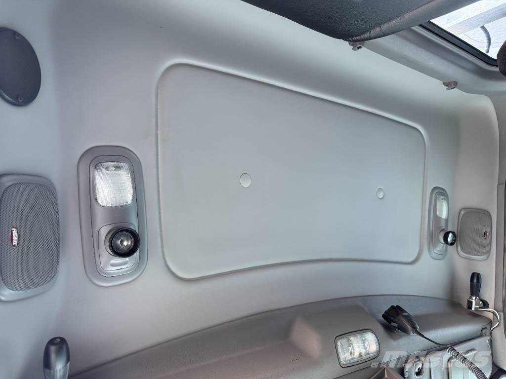 Peterbilt 367 Conventional Trucks / Tractor Trucks