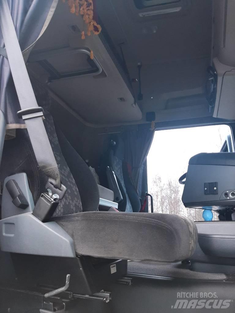 Scania R 580 Conventional Trucks / Tractor Trucks