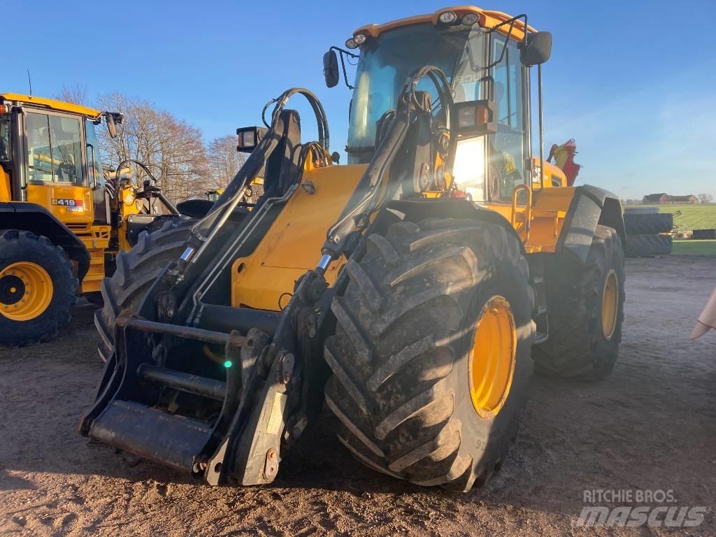 JCB 426E AGRI Wheel Loaders