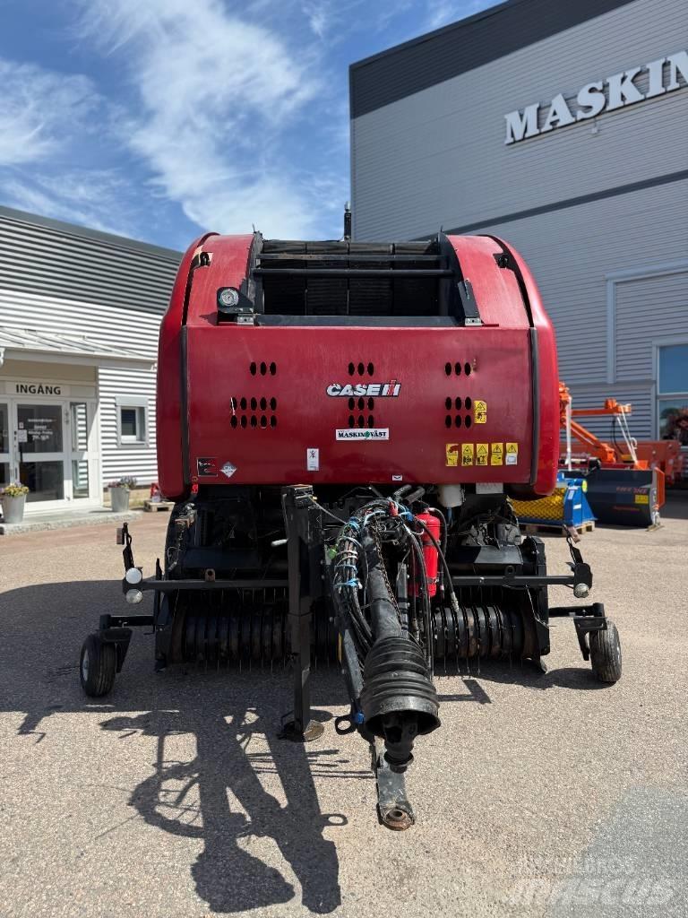 Case IH RB465 Press Round Balers