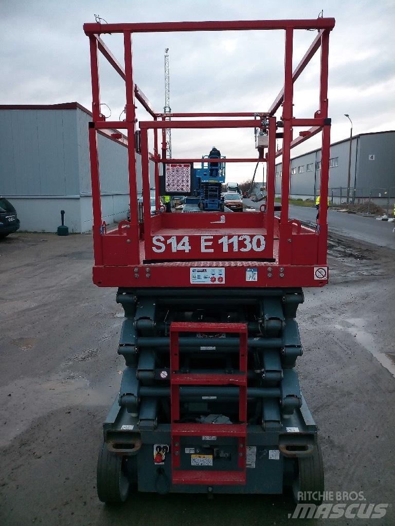 SkyJack SJ 4740 Scissor Lifts