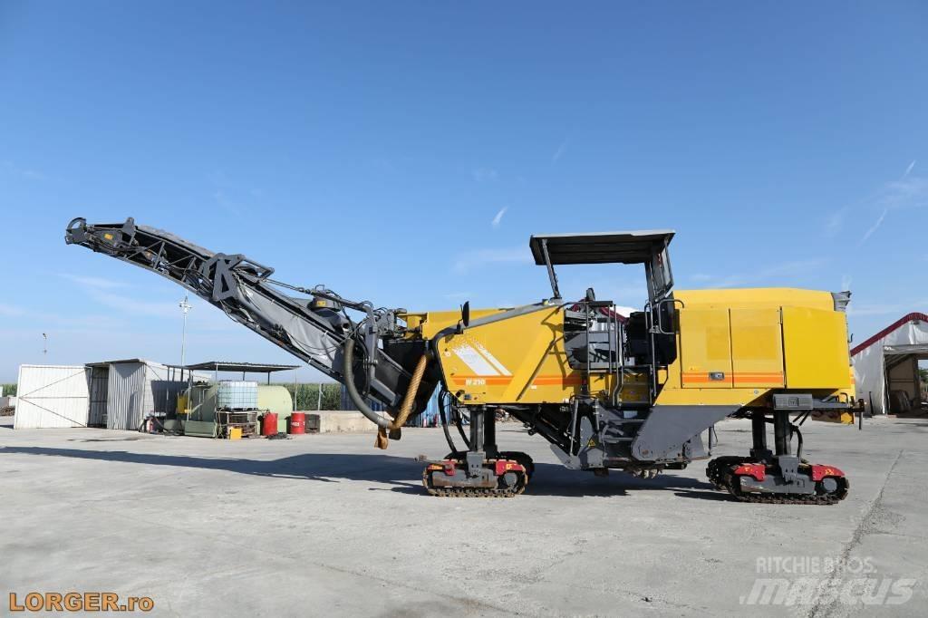 Wirtgen W 210 Asphalt cold milling machines