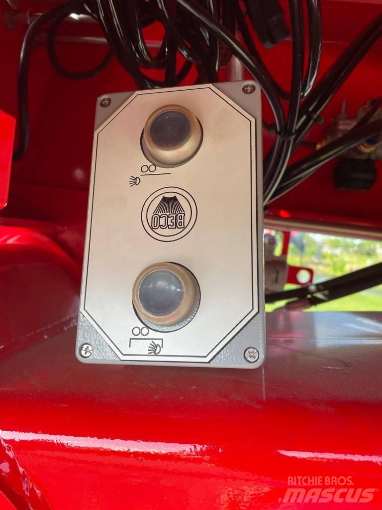 Beco Super 2000 Tip Trailers